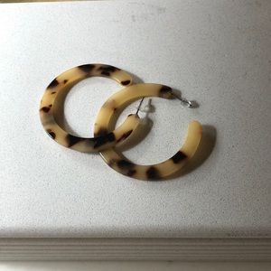 Madewell Tortoise Hoops